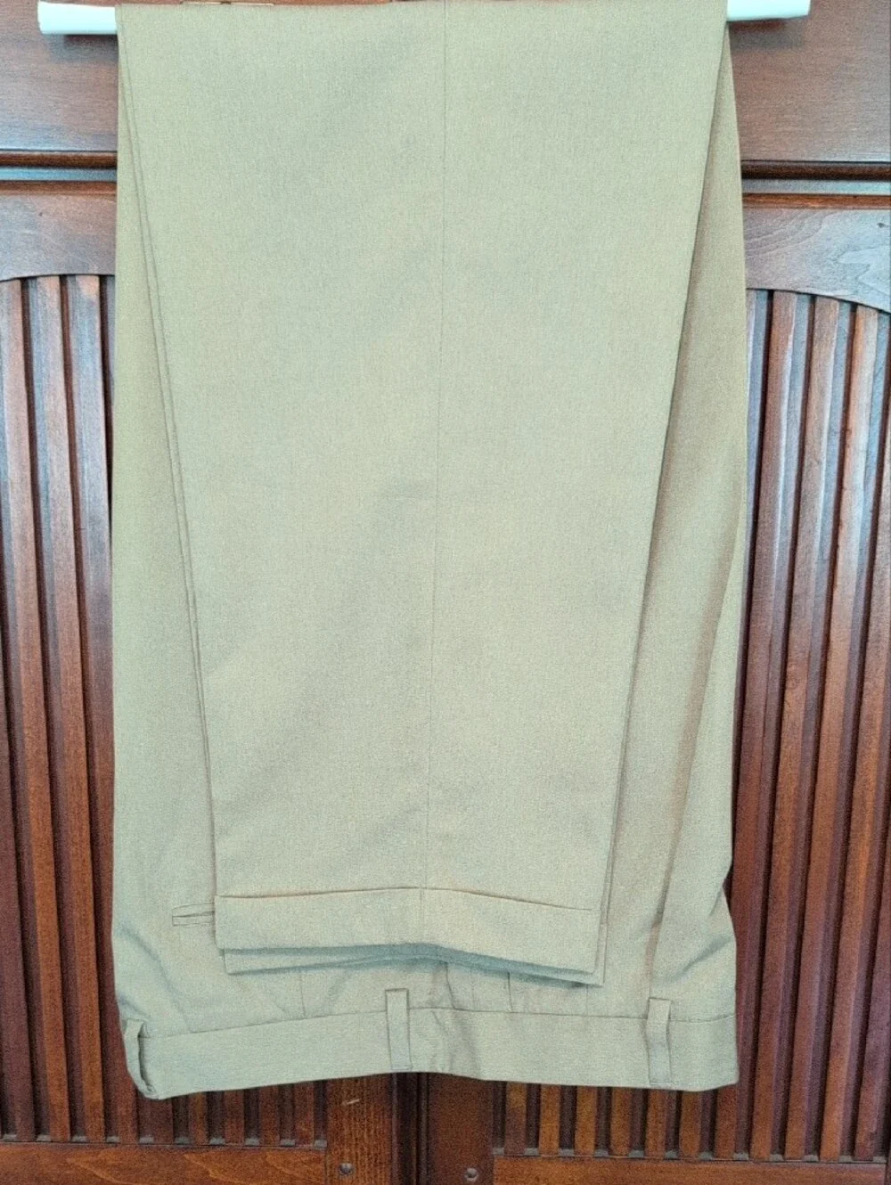 Men's Classic Tan Chino Pants - Picture 4 of 6